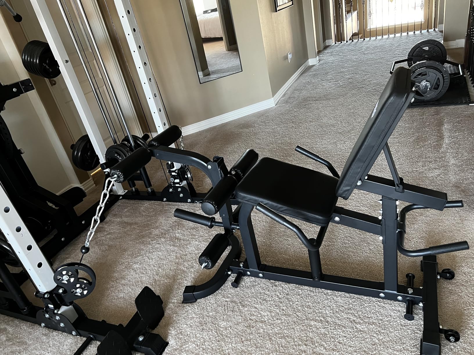 Mikolo Leg Extension and Curl Machine, Adjustable Leg Curl Machine, Seated Leg Extension and Lying Curl Machine for Home Gym, Leg Workout Equipment with Triple Loading System customer photo 1