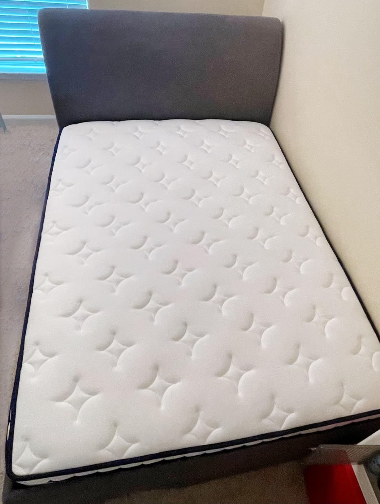 BedStory Firm Queen Size Mattress 14 Inch, Luxury Hybrid Mattress for Back Pain Relief with Zoned Lumbar Support, Cooling Hotel Collection Deep Sleep Mattresses, 365 Nights Trial, 10-Year Warranty customer photo 1
