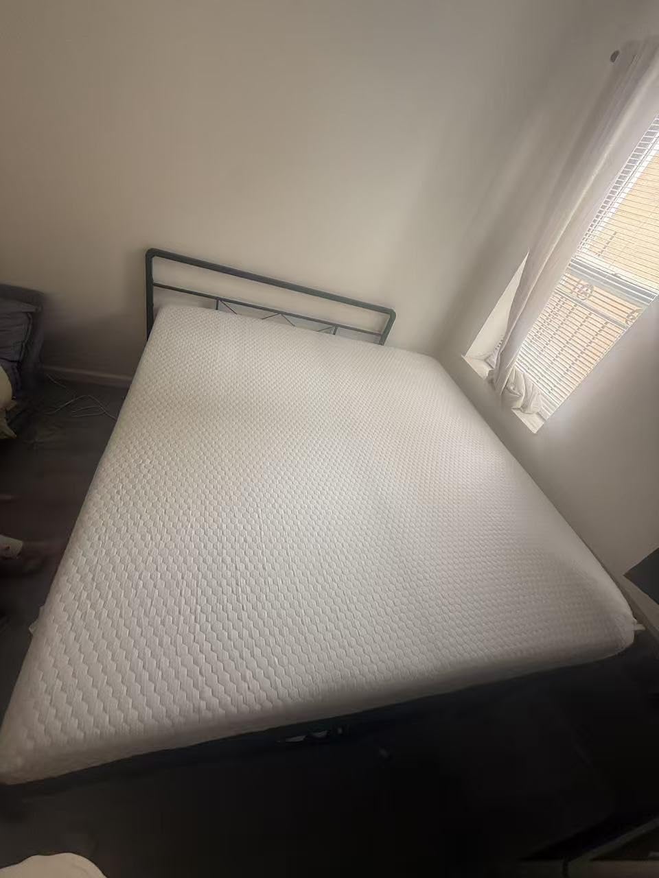 12 Inch Queen Memory Foam Mattress, Dual Zone Design (Firm & Soft), Cooling Gel Queen Mattress in a Box for Couples, Back Pain Relief, Icesilk Removable Cover, Fiberglass Free, CertiPUR-US customer photo 1