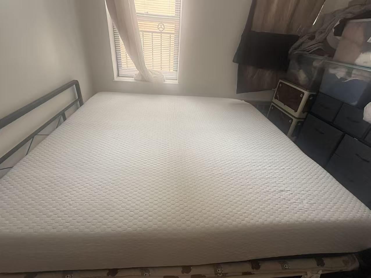 12 Inch Queen Memory Foam Mattress, Dual Zone Design (Firm & Soft), Cooling Gel Queen Mattress in a Box for Couples, Back Pain Relief, Icesilk Removable Cover, Fiberglass Free, CertiPUR-US customer photo 2
