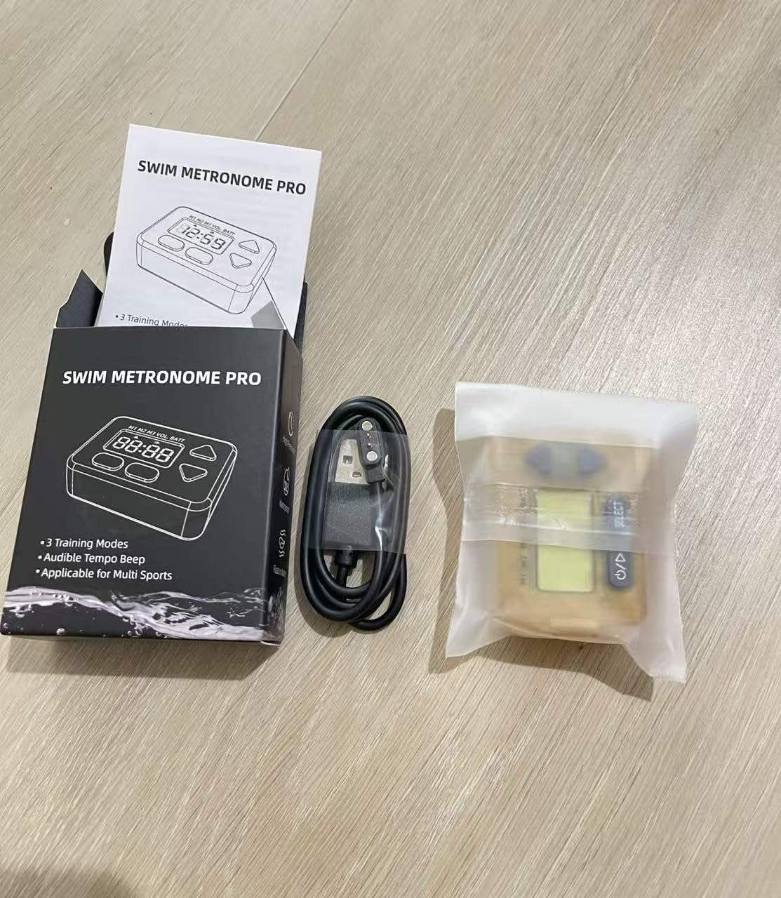 Waterproof Audible Swim Metronome, Stroke Timer with Three Training Modes, Adjustable Swimming Tempo, Multi-Functional Tempo Suitable for Swimming and Other Sports customer photo 1