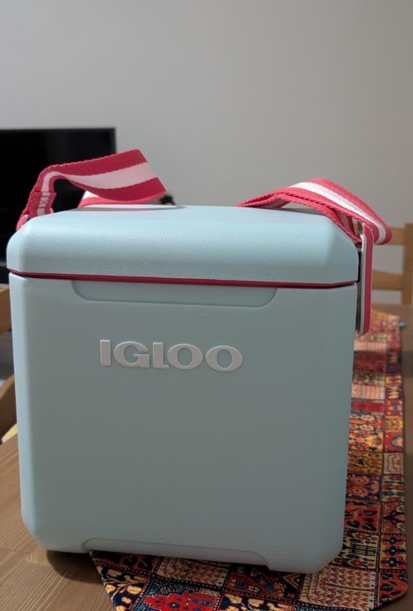 Igloo Tag Along Too Coolers | Insulated Hard Shell Picnic Style Cooler | Rolling Ice Chest customer photo 2