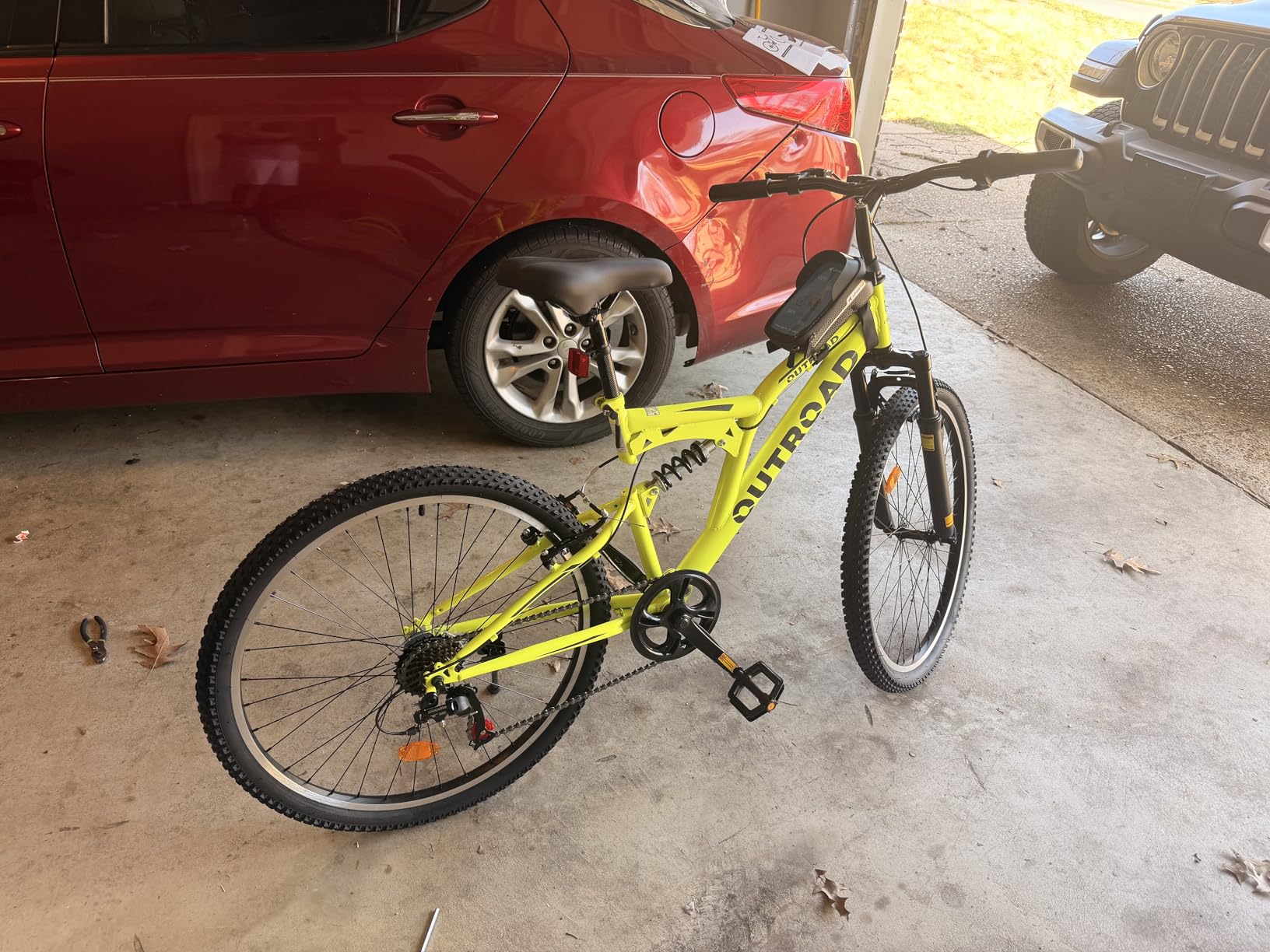 Max4out 26 inch Mountain Bike Dual Full Suspension, Outdoor Hybrid Bikes, 7-Speed/High-Carbon Steel, for Men Women Adult, MTB Bicycle with Suspension Fork, Sleek Colors customer photo 1