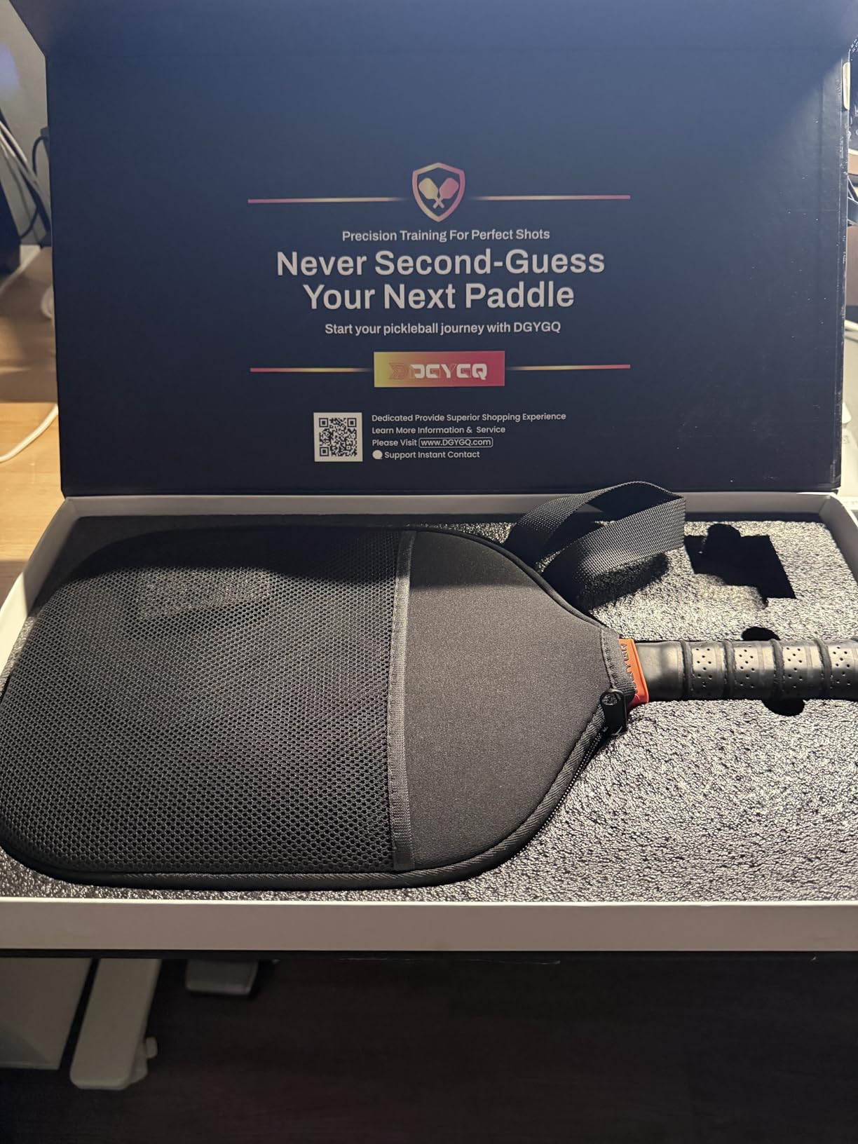 DGYGQ Pickleball Paddles, T700SC Power Carbon Fiber Pickleball Paddle with Polypropylene Honeycomb Core, Increased Power for Ultimate Spin & Consistency customer photo 1