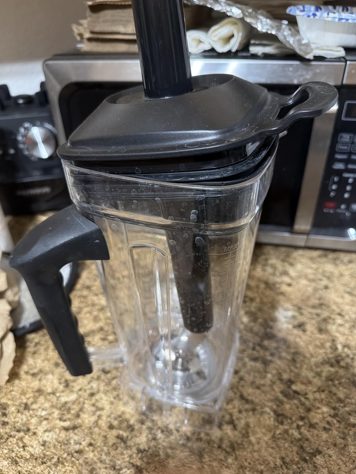 H-Duka 1800W Blender for Smoothies, 70oz Pitcher & 20oz Grinder, 28000 RPM High Speed Countertop Blender for Kitchen for Ice Crushing, Frozen Fruits & Nut Butter, 1-5 Min Timer, Multiple Speeds customer photo 1