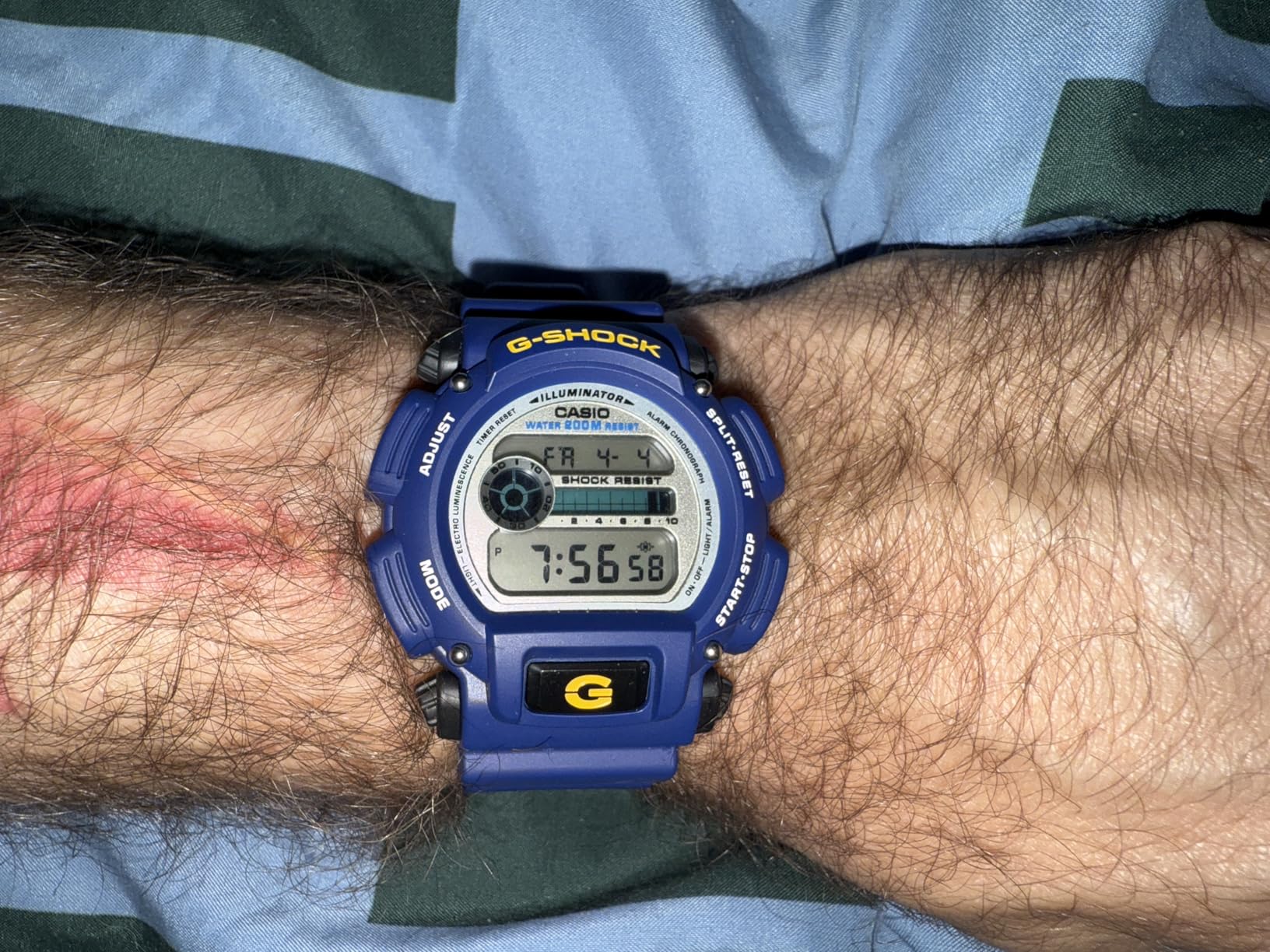 Casio G-Shock DW9052 Series Men's Digital Watch, 200M WR, Shock Resistant, Multi Alarm, Auto Calendar, Dual Time customer photo 2