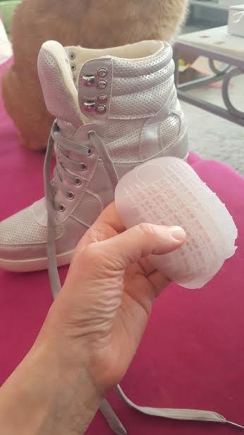 Tuli's Heavy Duty Gel Heel Cups, Cushion Insert for Plantar Fasciitis, Sever's Disease, Shock Absorption, and Heel Pain Relief, 1 Pair, Regular customer photo 1