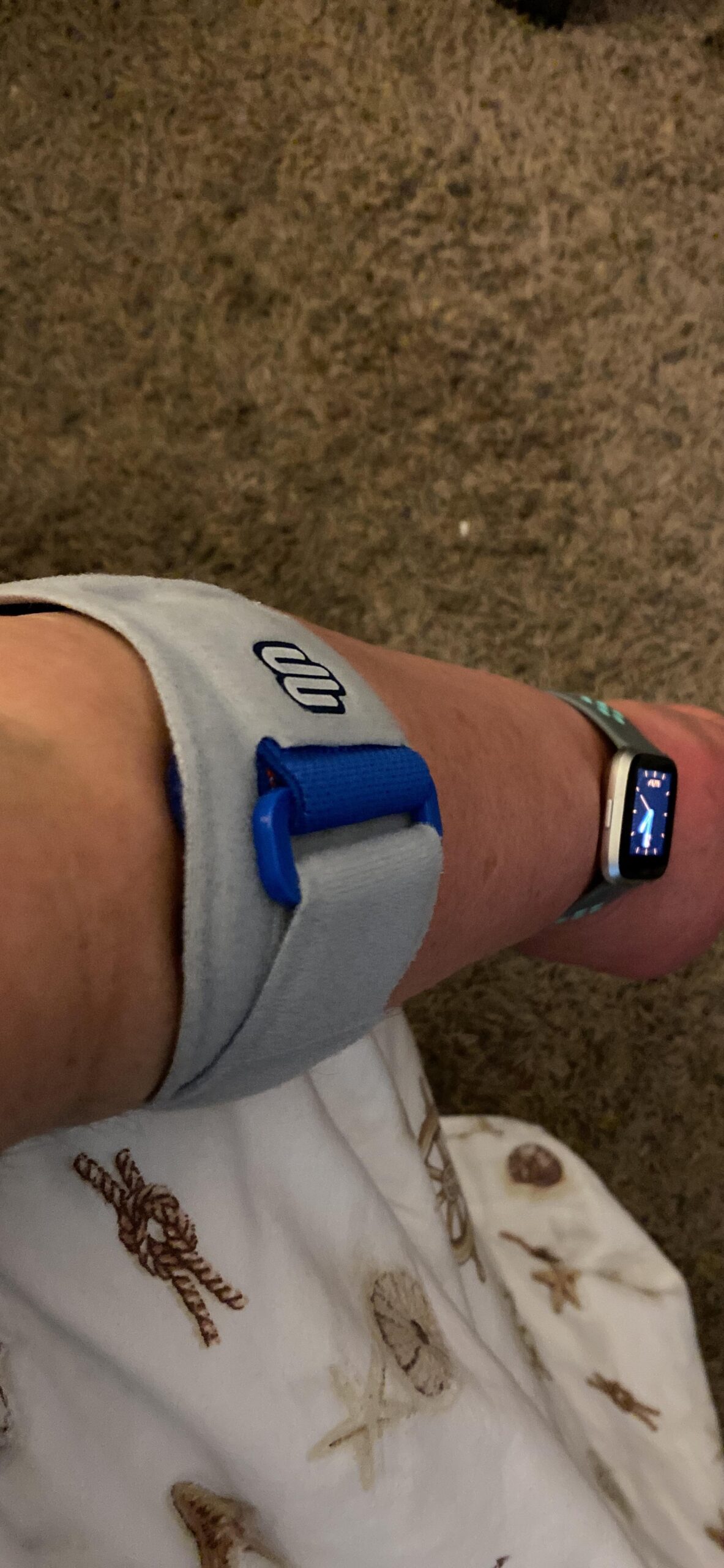 Bauerfeind - EpiPoint - Elbow Strap - Stabilizing Supports for Elbow Pain, Swelling and Injury, Tendon Pain Relief for Tennis & Golfer's Elbow, Muscle Irritation and Inflammation customer photo 1