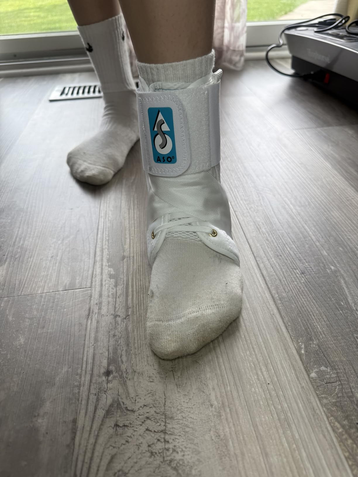 Med Spec ASO Speed Lacer - Ankle Brace for Sprained Ankle and Peroneal Tendonitis, Orthopedic Ankle Support for Men, Women, Adults, Teens and Kids, Sports Injury Recovery customer photo 2