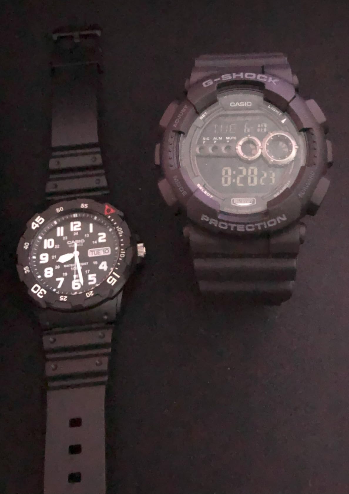 Casio G-Shock GD100-1B Men's Tough Digital Watch, 200M Water Resistant, High-Brightness LED, Dual Time & 7-Year Battery customer photo 2