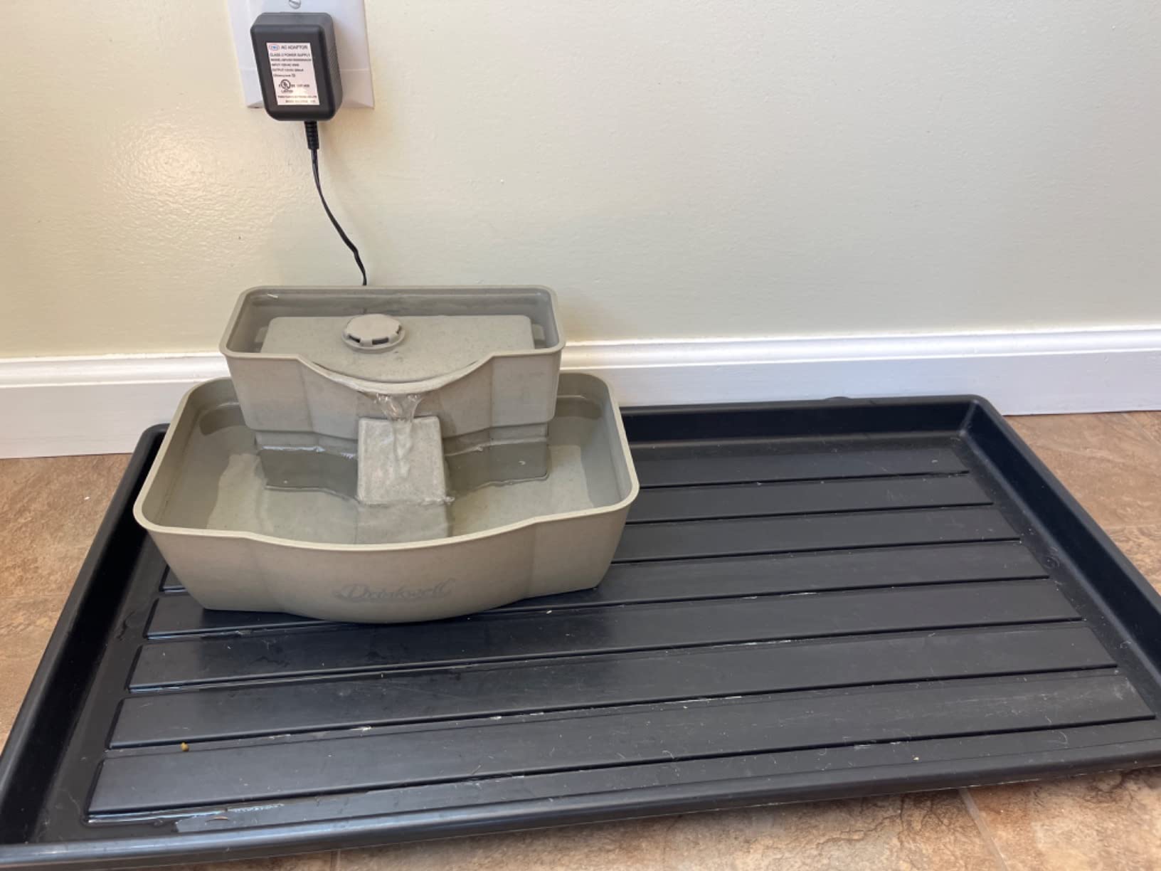 PetSafe Multi-Tier Pet Fountain Large Waterer Great for Cats and Dogs 2 Heights to Drink from Great for Senior Pets 100 Oz Water Capacity Fresh, Filtered Water customer photo 1
