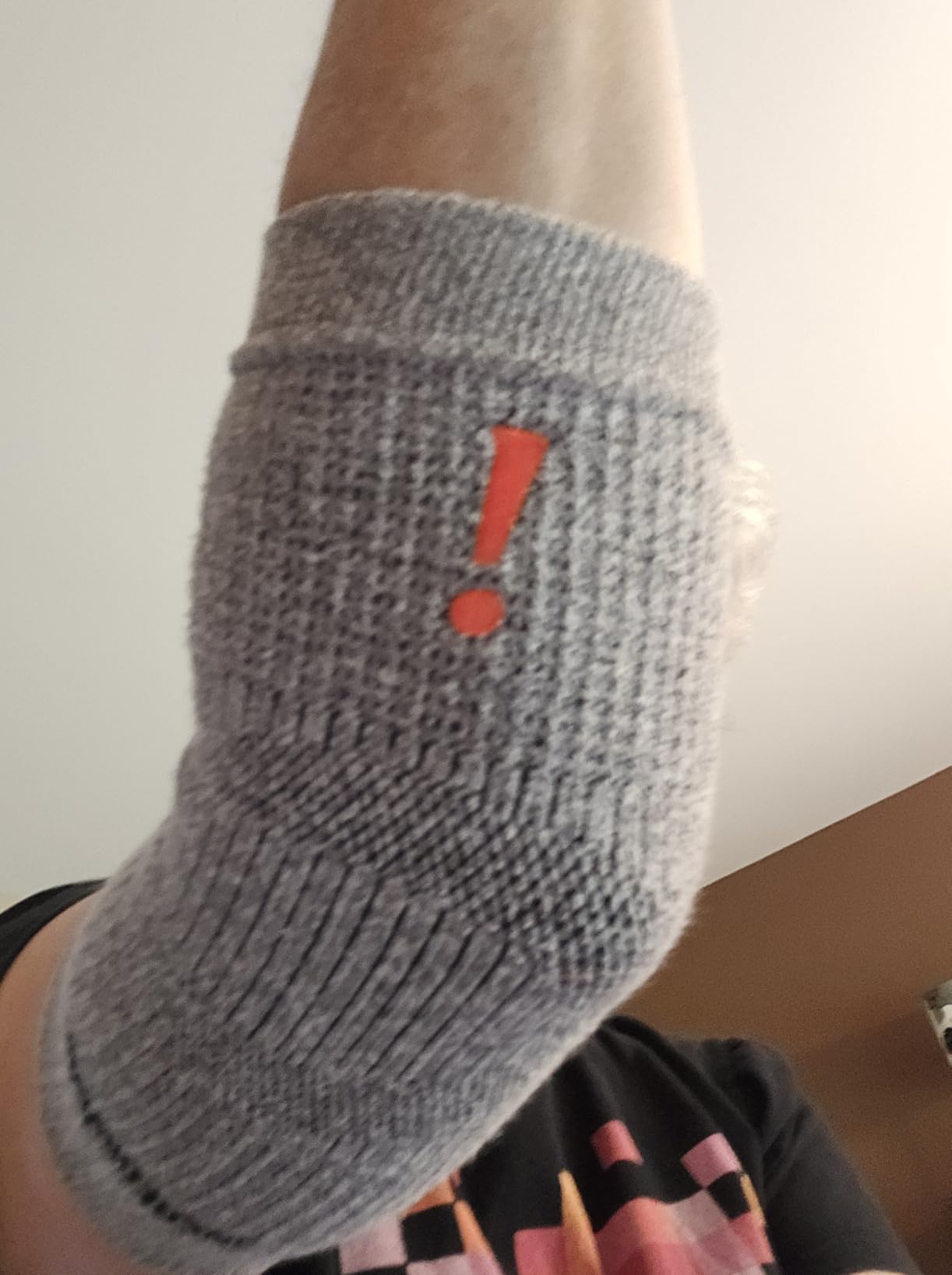 Incrediwear Elbow Sleeve - Elbow Brace for Elbow Support, Joint Pain Relief, Inflammation Relief, and Circulation, Tendonitis, Golf and Tennis Elbow Brace for Women and Men customer photo 2
