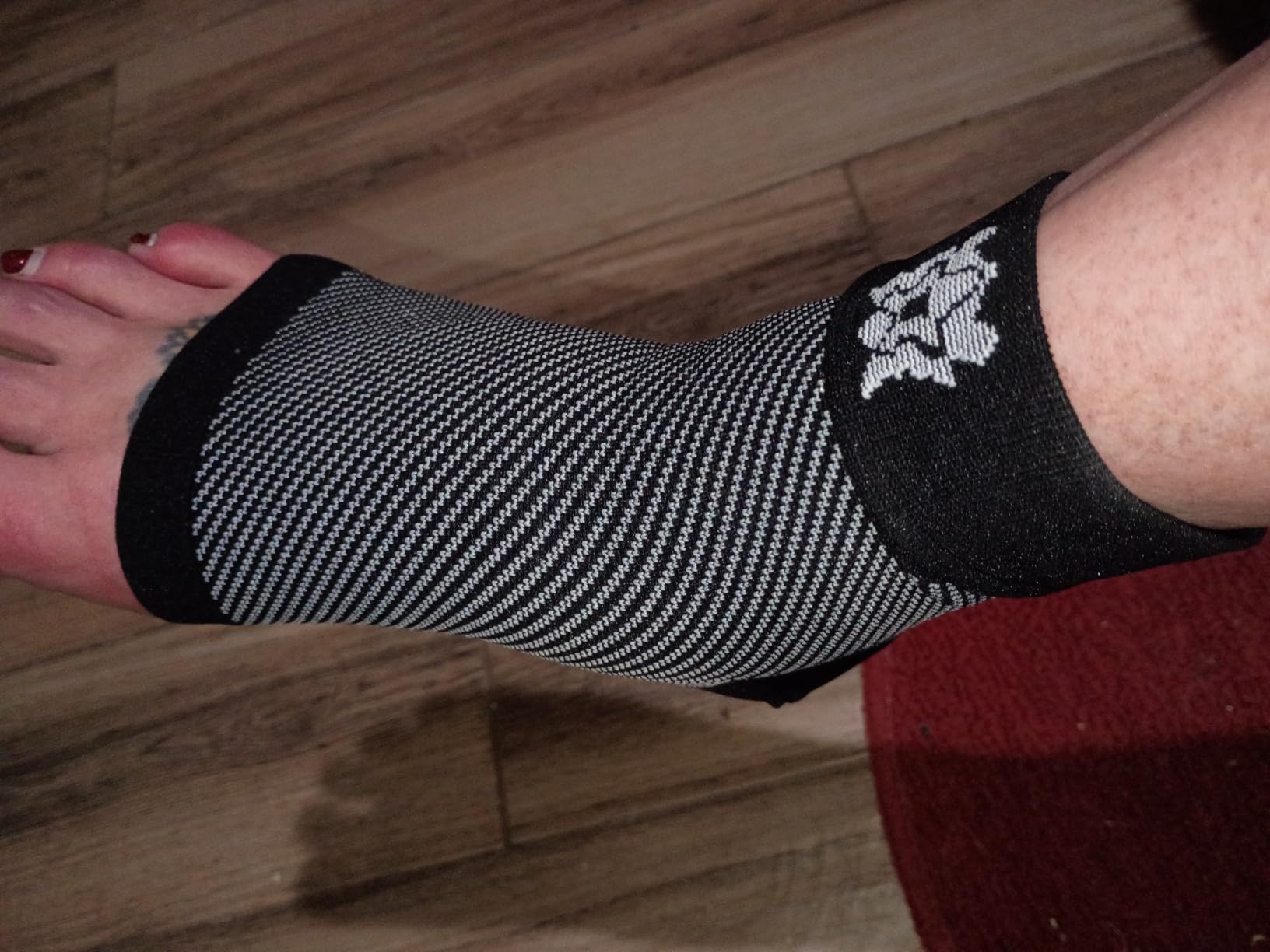 Compression Socks for Plantar Fasciitis & Achilles Tendonitis Relief - Pair of Ankle Compression Sleeves for Foot Swelling, Heel Spurs, Pain & Fatigue - Comfortable Arch Support Brace for Daily Use (Black, Medium) customer photo 1