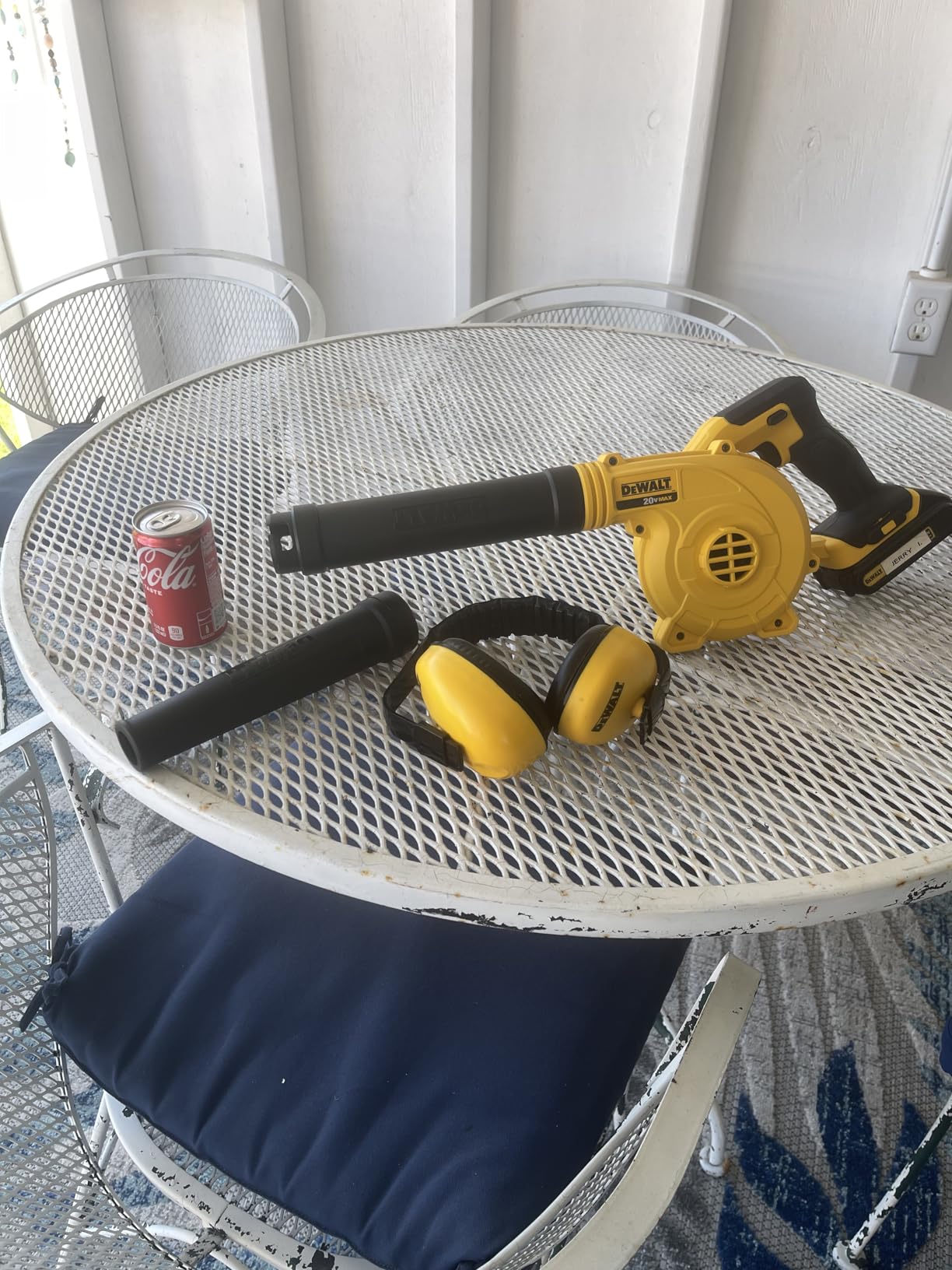 DeWalt 20V MAX Blower, 100 CFM Airflow, Variable Speed Switch, Includes Trigger Lock, Bare Tool Only (DCE100B) customer photo 1