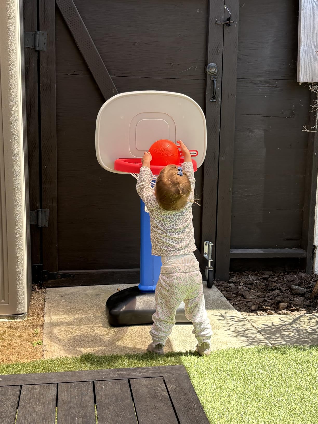Little Tikes Easy Score Basketball Set, Blue, 3 Balls - Amazon Exclusive, 23.75 x 22 x 61 inches customer photo 1
