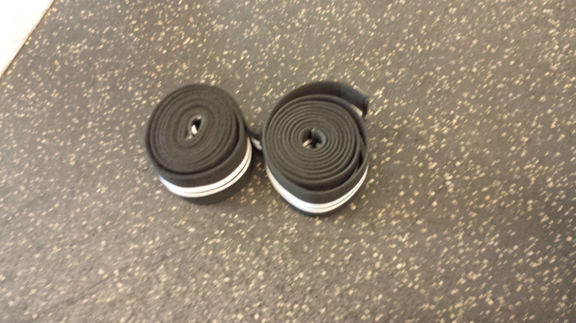 Contraband Black Label 1055 Classic Knee Wraps (Pair) for Bodybuilding, Powerlifting, and Strongman - Perfect for Squat - Leg Press - USPA Approved for Competition Use customer photo 1