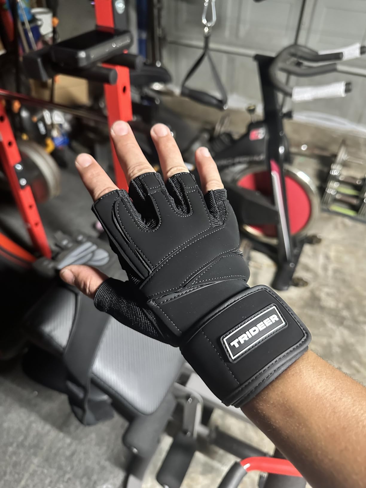 Trideer Workout Gloves for Men, Weight Lifting Gloves with Wrist Wrap Support, Full Palm Protection & Extra Grips for Weightlifting, Exercise, Cross Training, Fitness, Pull-up customer photo 2