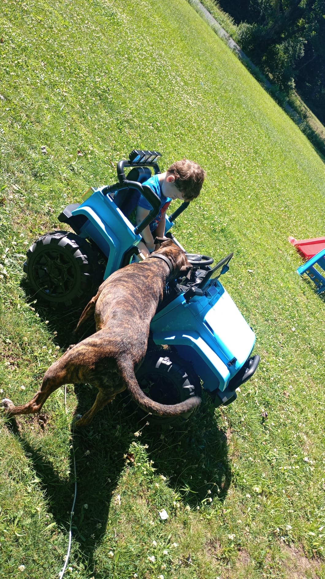 Best Choice Products Jumbo 12V Kids Electric Vehicle Toy Ride On Car with Parent Remote Control for Toddlers, Seat Harness, 65 lb Weight Capacity, Spring Suspension, 3.7 MPH Max Speed - Pink customer photo 1