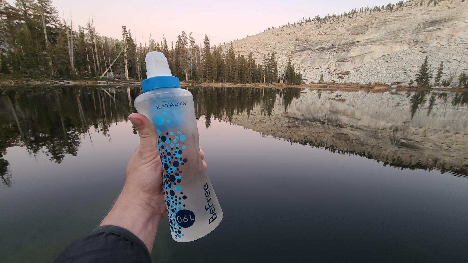 Katadyn BeFree Collapsible Water Filter Bottle 0.6L for Hiking, Trail Running & Backpacking | Ultralight 59g Squeeze Filter Removes Bacteria, Protozoa & Sediment, BPA-Free, EZ-Clean Membrane customer photo 1