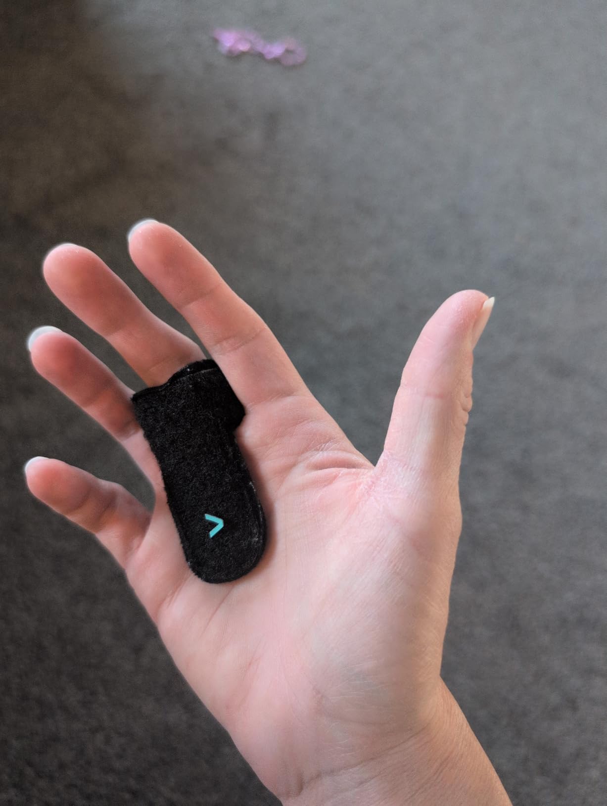 Vive Trigger Finger Splint - Support Brace for Middle, Ring, Index, Thumb and Pinky - Straightening Curved, Bent, Locked Stenosing Tenosynovitis Tendon Lock Release Knuckle Stabilizer - HSA/FSA customer photo 1
