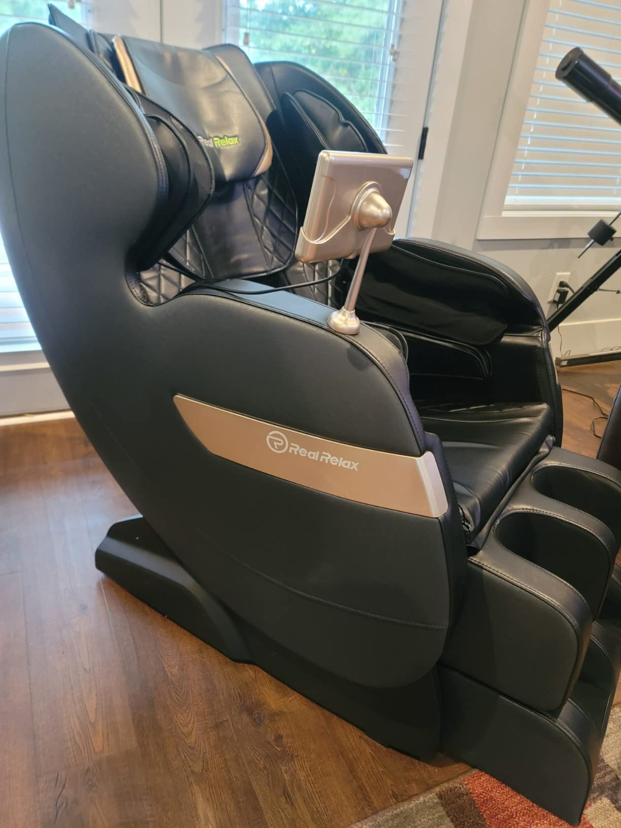 Real Relax 2026 Upgraded 2D SL-Track Massage Chair, Recliner Full Body Zero Gravity with 8 Auto Modes and Upgraded LCD Screen, Voice Broadcast, Headrest Cushion, Child Lock, Black customer photo 2