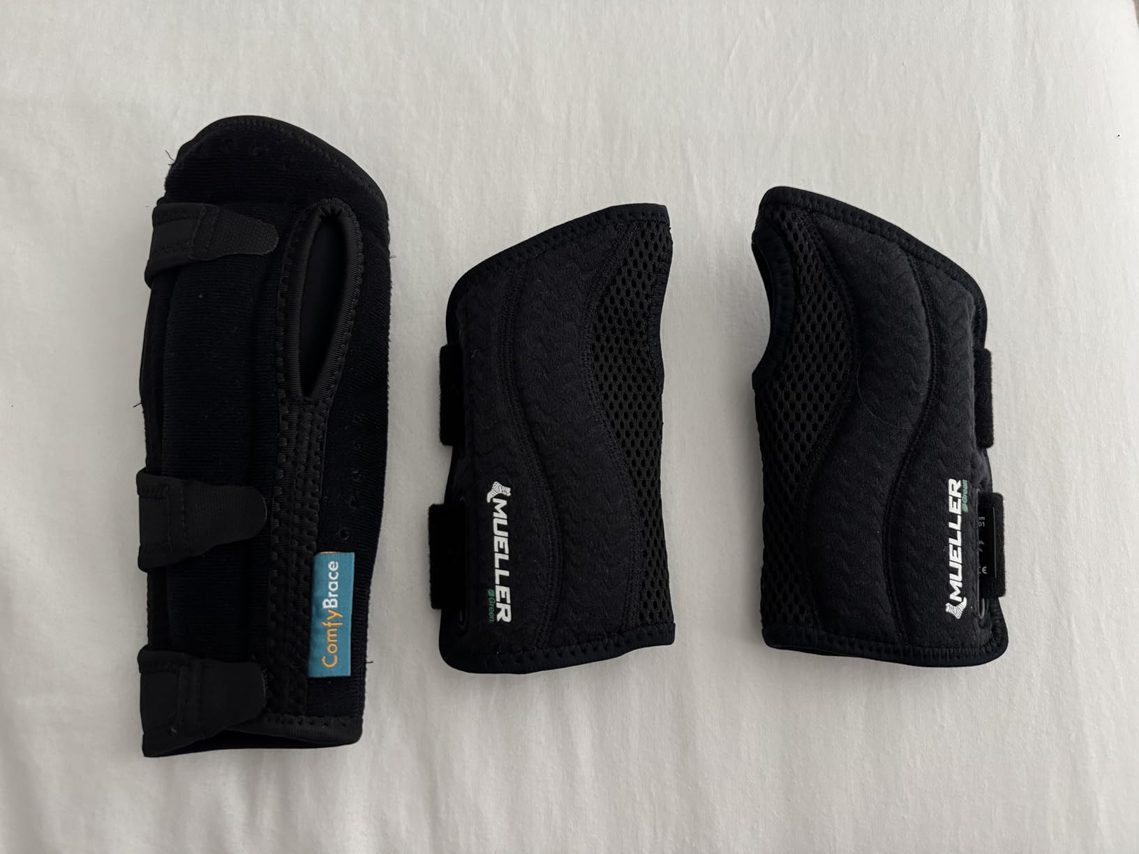 ComfyBrace Nighttime Pain Relief Wrist Brace for Carpal Tunnel, Tendonitis, Arthritis | Fits & Soothes Aches in Both Hands | Palm Cushion Beads for Hot Spots | Breathable Fabric | (Pack of 1) customer photo 2