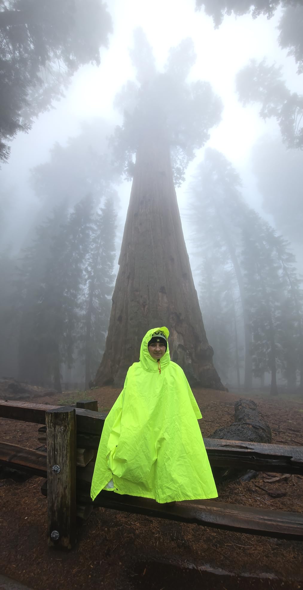 ANYOO Hooded Rain Poncho for Adults Waterproof Lightweight Rain Coat for Men Women Reusable Rain Jacket for Emergency Outdoor customer photo 2