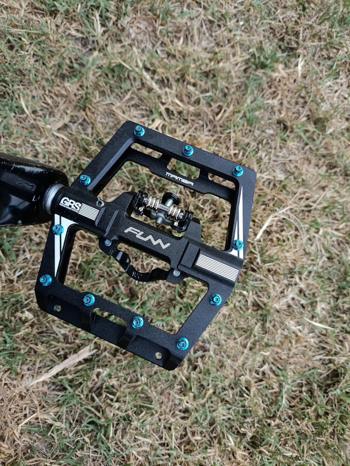 Funn Mamba MTB Clipless Pedals, Single Sided Clip Mountain Bike Pedals, Compatible with SPD Cleats customer photo 1