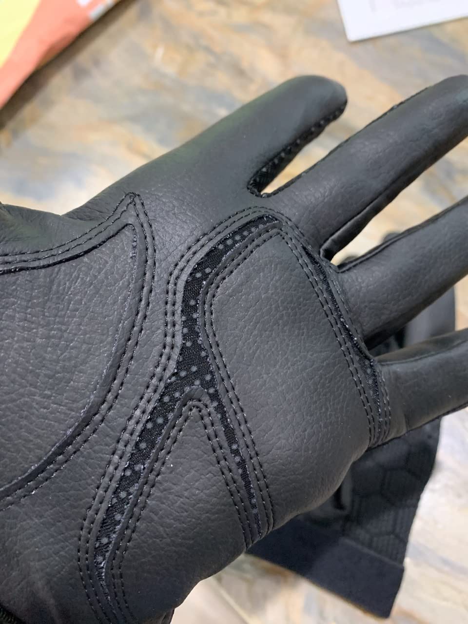 uvex ceravent Horse Riding Gloves, Extremely Durable, Breathable & Touchscreen Capable Equestrian Gloves with Premium Grip for Women & Men, Black customer photo 2