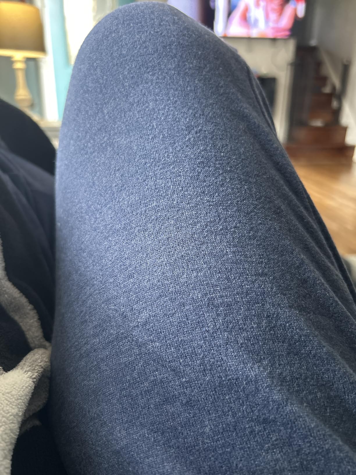 Amazon Essentials Women's Fleece Jogger Sweatpant (Available in Plus Size) customer photo 1