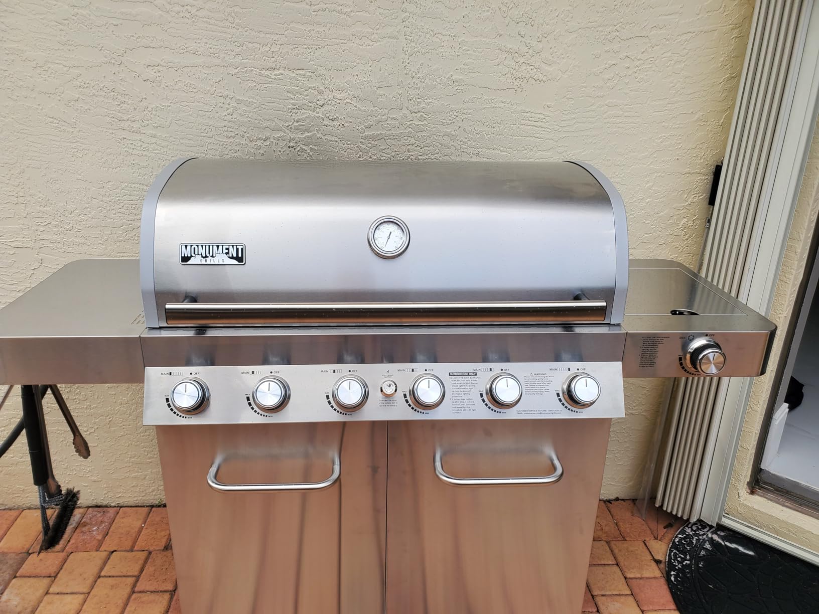 Monument Grills 77352 6+1 Burner Stainless Steel Cabinet Style Propane Gas Grill with Knob Controls, Side Burner, Built-In Thermometer, and Rotisserie Kit customer photo 1
