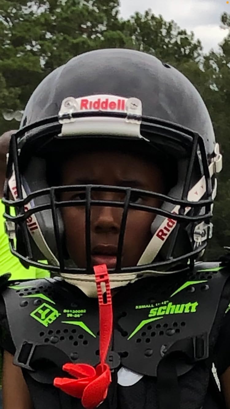 Riddell Victor Youth customer photo 2