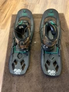 Tubbs Men's Flex RDG Day Hiking Snowshoes, Black/Green (X180102001240) customer photo 1