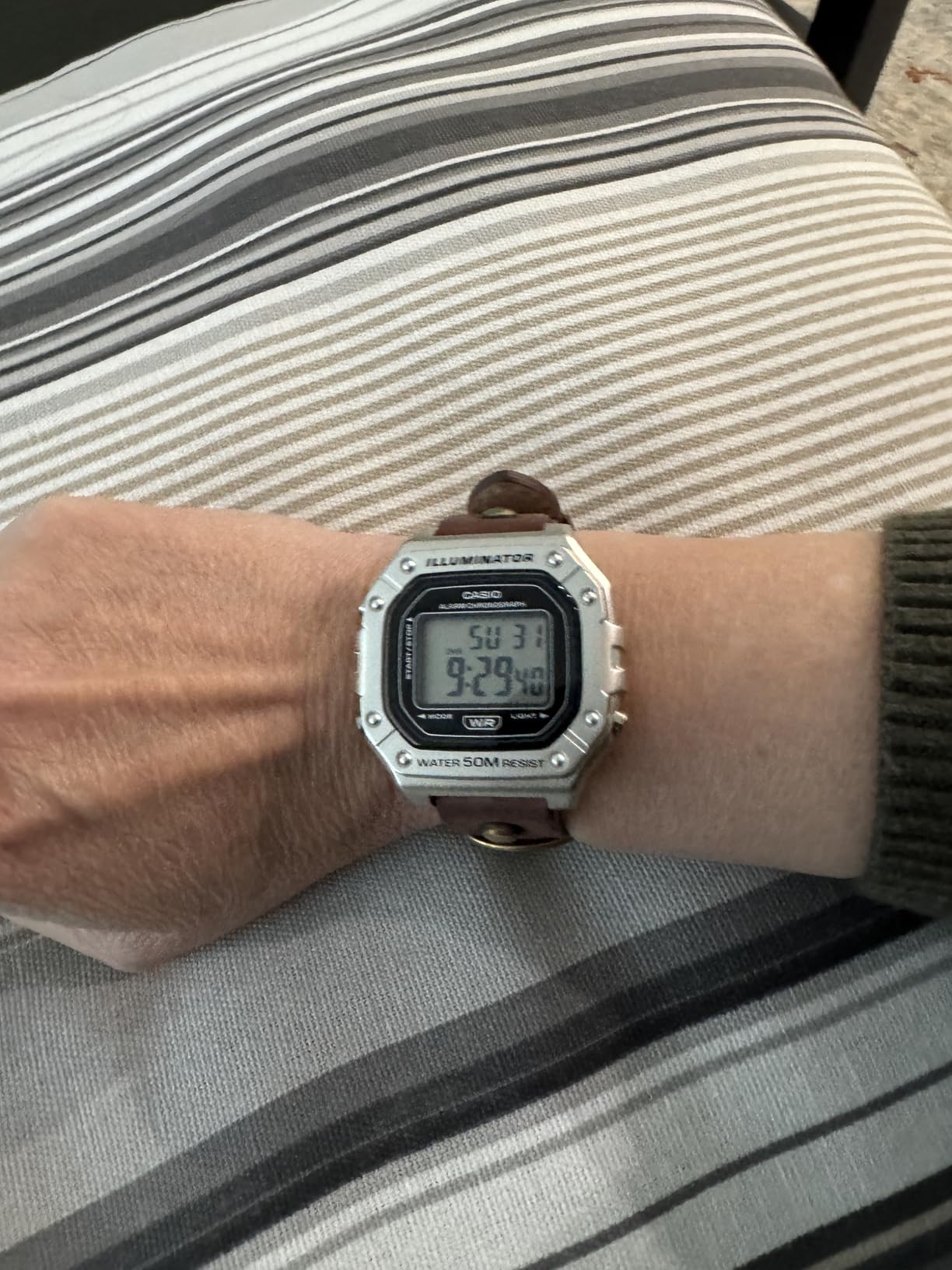Casio W218H Series | Men's Digital Watch | 50M WR | 1/100 Second Stopwatch | 100 SEC Chronograph | LED Backlight | Countdown Timer | Daily Alarm | Hourly Time Signal | 7 Year Battery customer photo 1