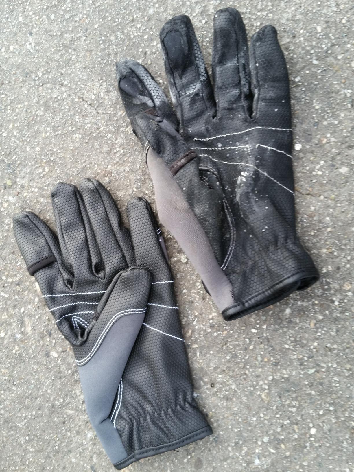 Palmyth Neoprene Fishing Gloves for Men and Women 3 Cut Fingers Flexible Great for Photography Fly Fishing Ice Fishing Running Touchscreen Texting Hiking Jogging Cycling Walking customer photo 1