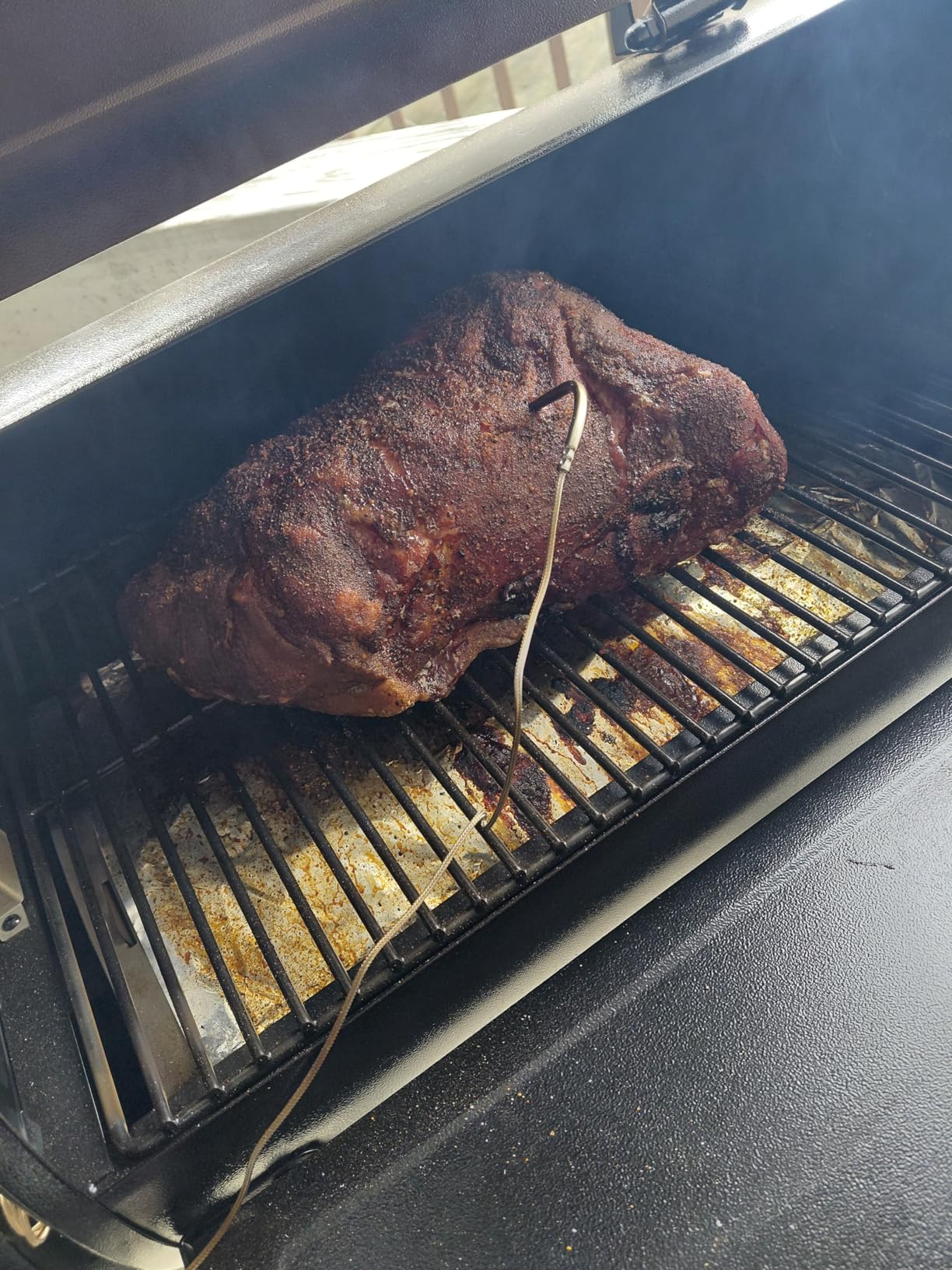 Z GRILLS ZPG-450A Wood Pellet Grill & Smoker with PID V3.0 Controller, 459 Sq in Cook Area, Meat Probe, Foldable Shelf & Side Shelf, 8 in 1 BBQ Grill Outdoor Auto Temperature Control, Black customer photo 1