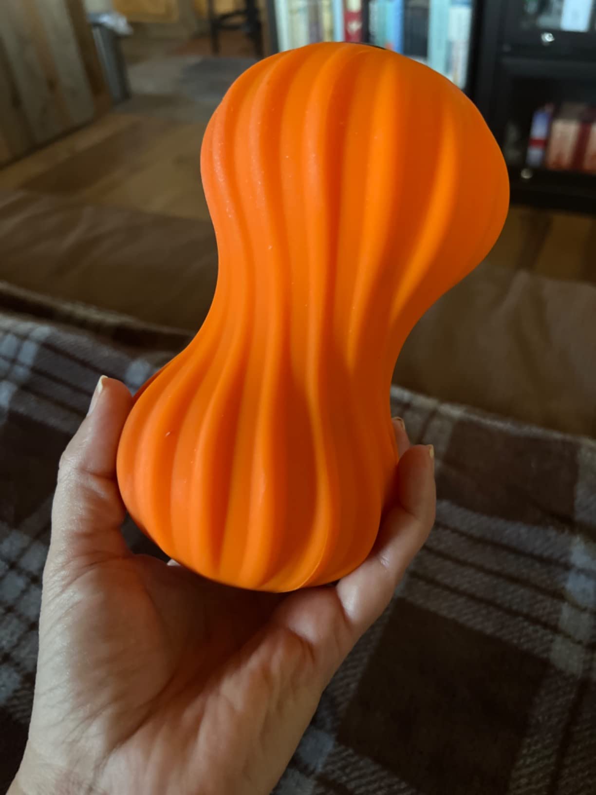 Zyllion Vibrating Peanut Massage Ball with 4 Modes - Cordless Rechargeable Electric Deep Tissue Massager Roller for Muscle Pain Relief, ZMA-30 customer photo 2