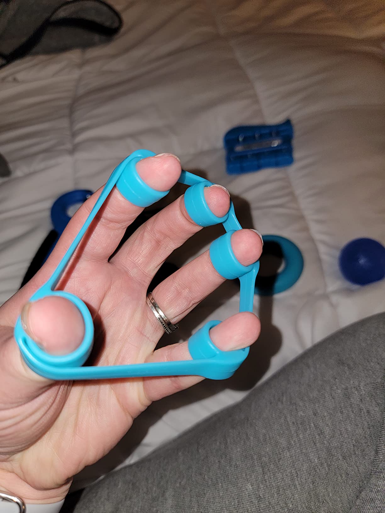 Grip Strength Trainer 7 Pack Adjustable, Finger Stretcher Resistance Extensor Bands, Finger Exerciser customer photo 2