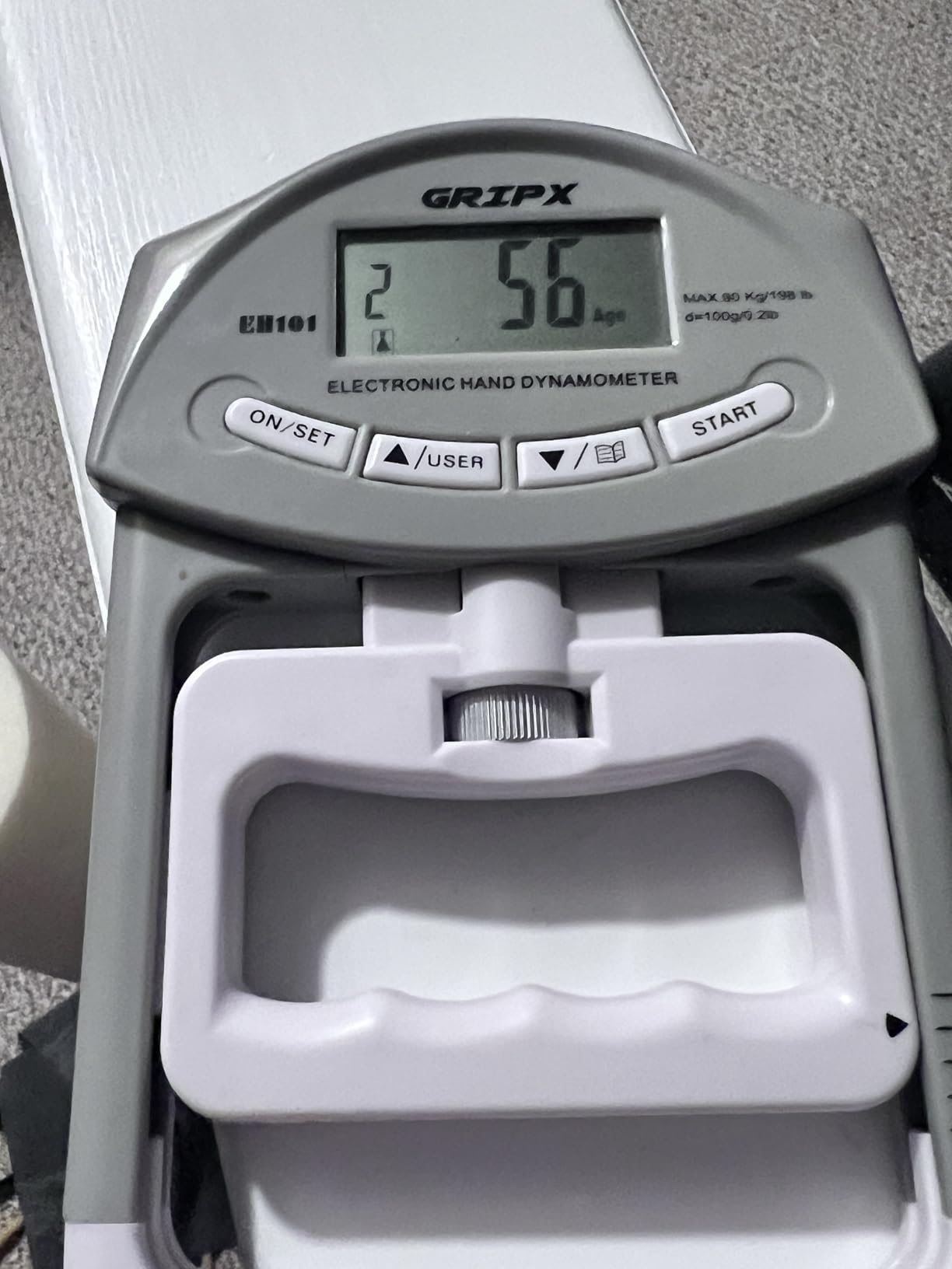 Digital Hand Dynamometer Grip Strength Measurement Meter Auto Capturing Electronic Hand Grip Power 198Lbs / 90Kgs customer photo 2
