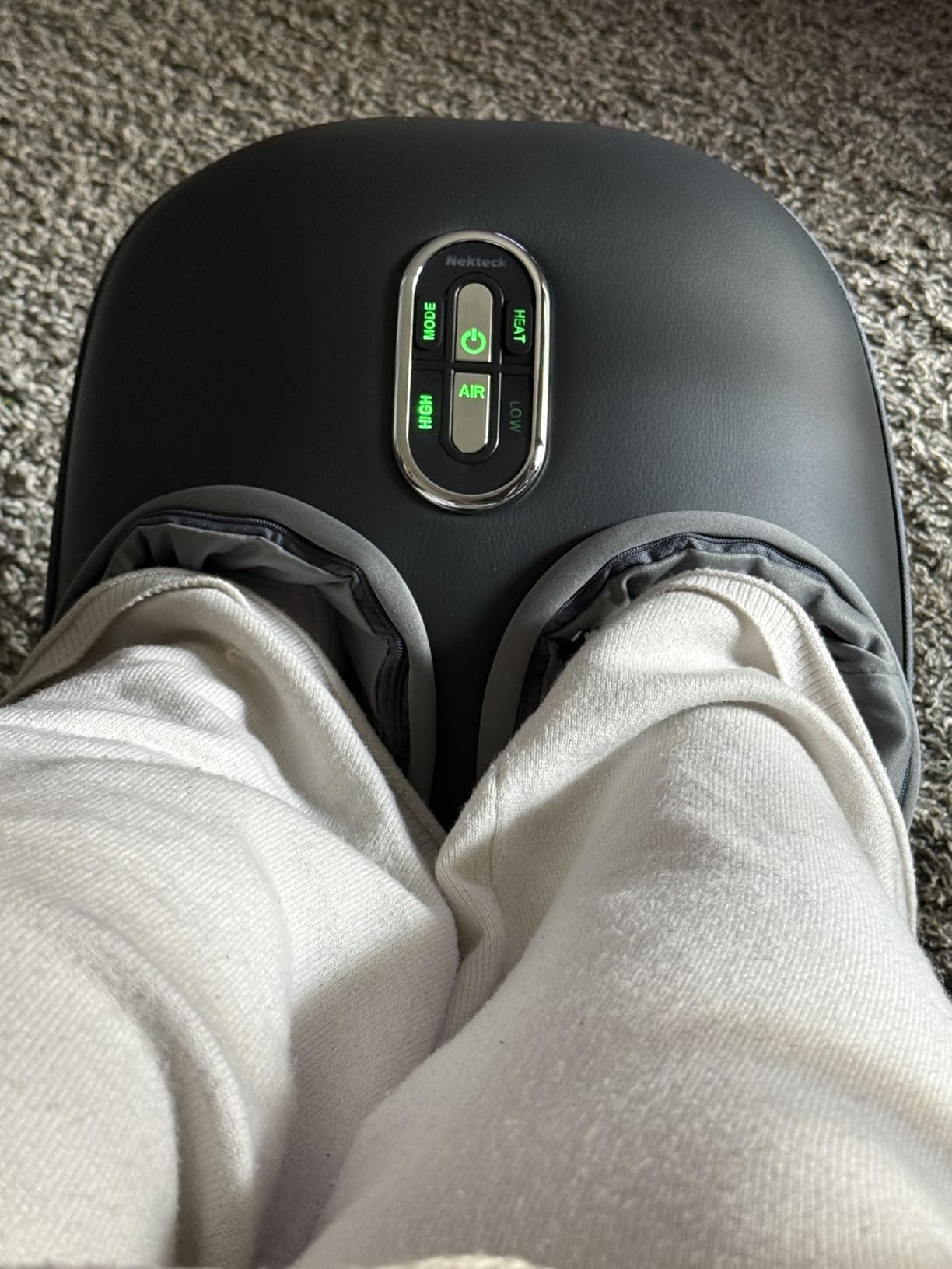 Nekteck Shiatsu Foot Massager with Heat [2026 Upgraded], 3 Modes Deep Kneading Therapy Air Compression, Feet Massage for Plantar Fasciitis customer photo 1