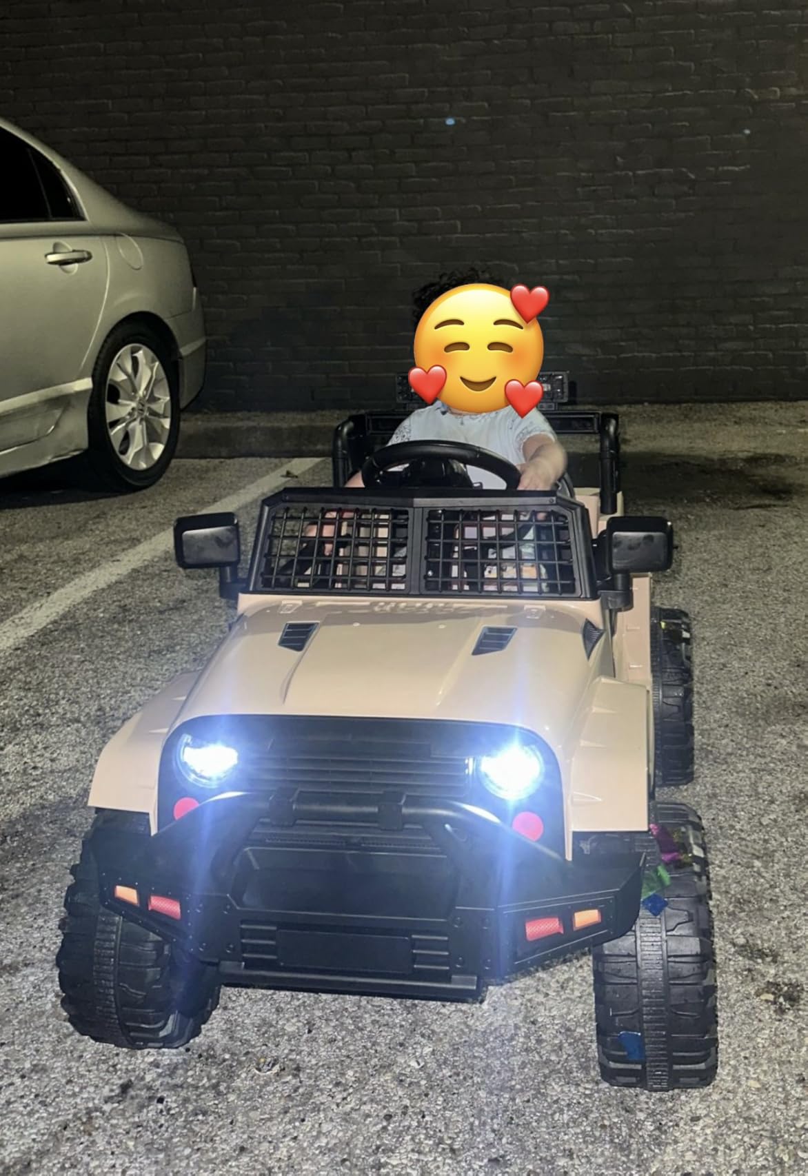 Best Choice Products 12V Kids Electric Vehicle Toy Ride On Car with Parent Remote Control for Toddlers, Seat Harness, 61 lbs Weight Capacity, Locking Doors, Spring Suspension, Bluetooth customer photo 1