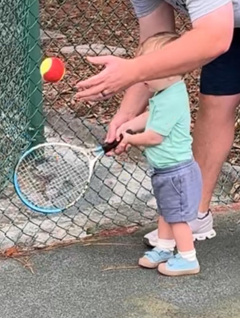 INSUM 17-25 inch Kids Tennis Racket for Aged 2~12 Starter, Multi-Color & Size Toddlers Tennis Racket for Boys & Girls Beginner, Come with Shoulder Cover Bag for Carry customer photo 2