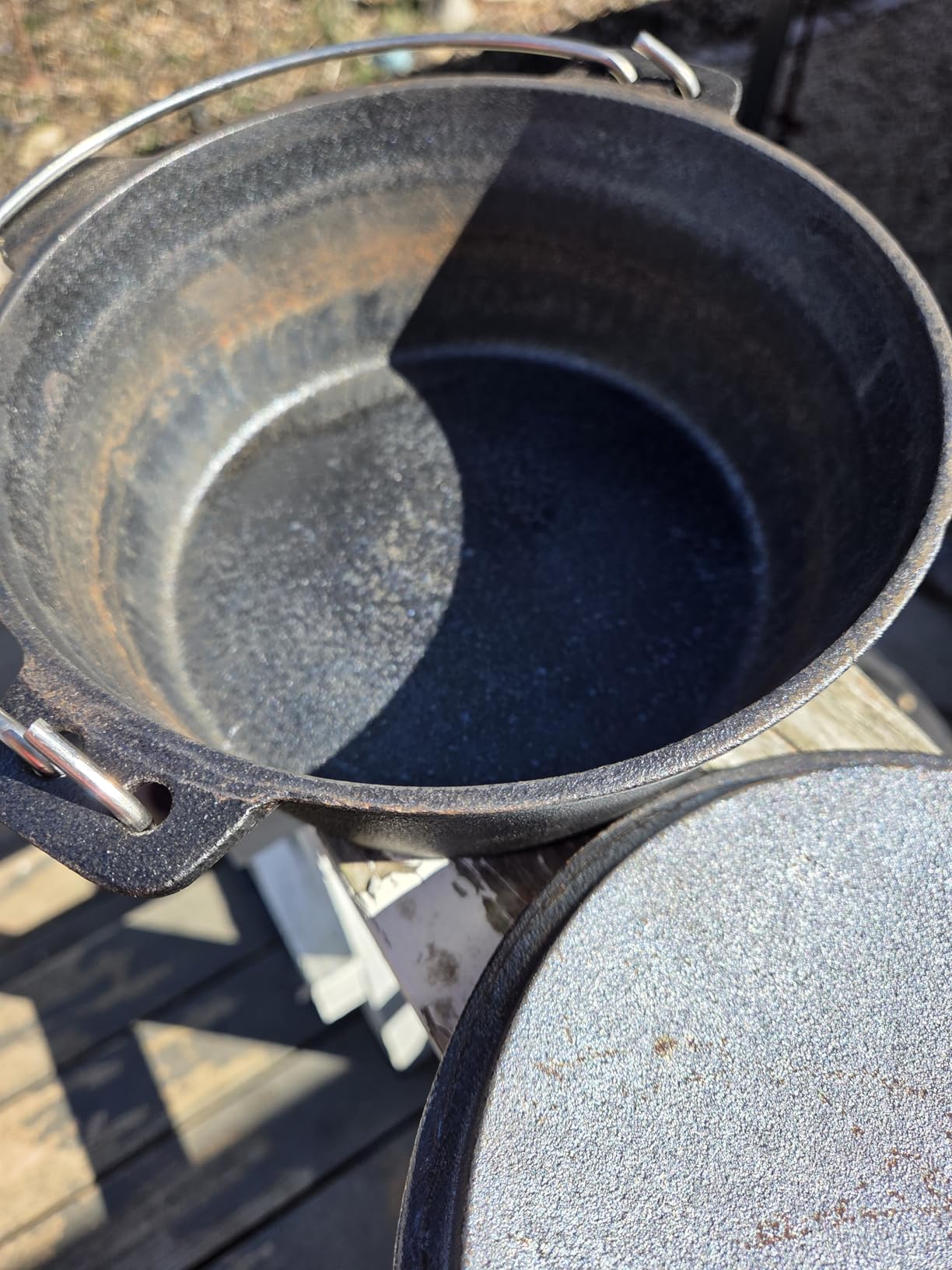 Stansport Pre-Seasoned Cast Iron Dutch Oven customer photo 1