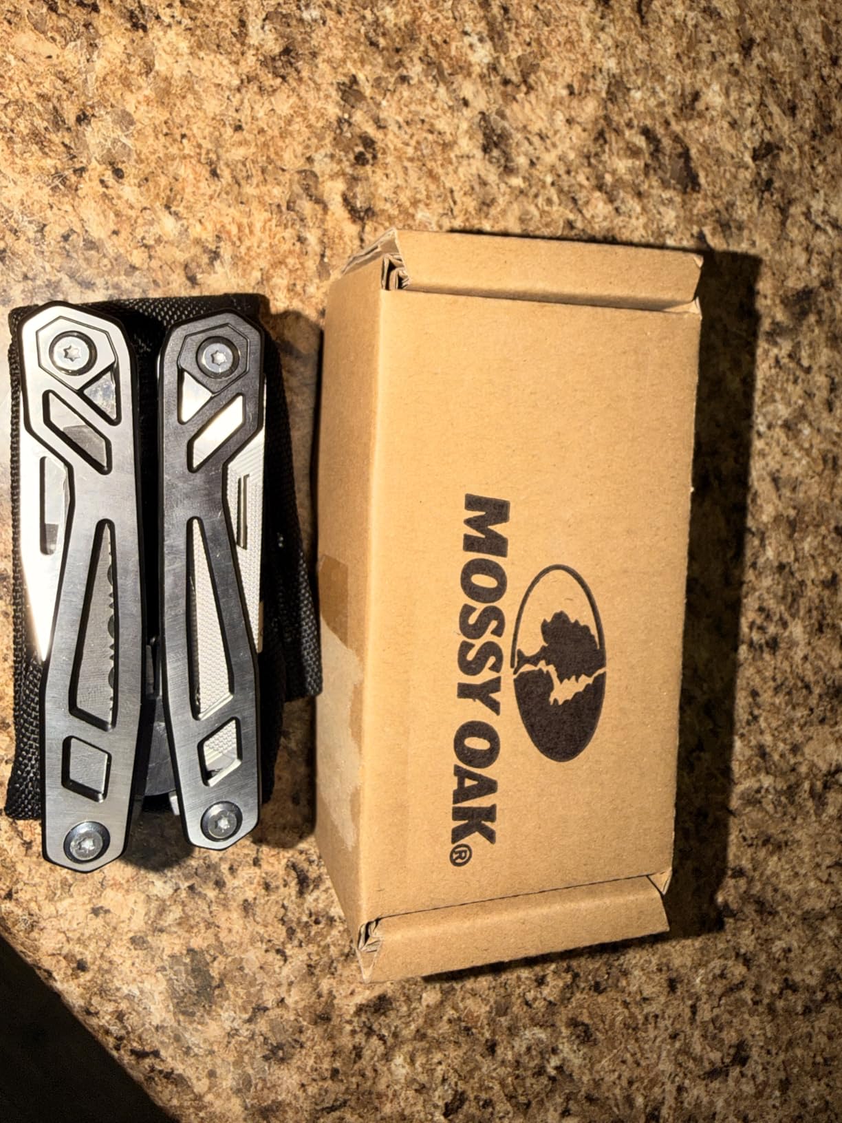 MOSSY OAK Multitool, 21-in-1 Stainless Steel Pocket Knife with Screwdriver Sleeve, Self-locking Pliers with Sheath-Perfect for Outdoor, Survival, Camping, Hiking, Simple Repair, Father Day Gifts customer photo 2