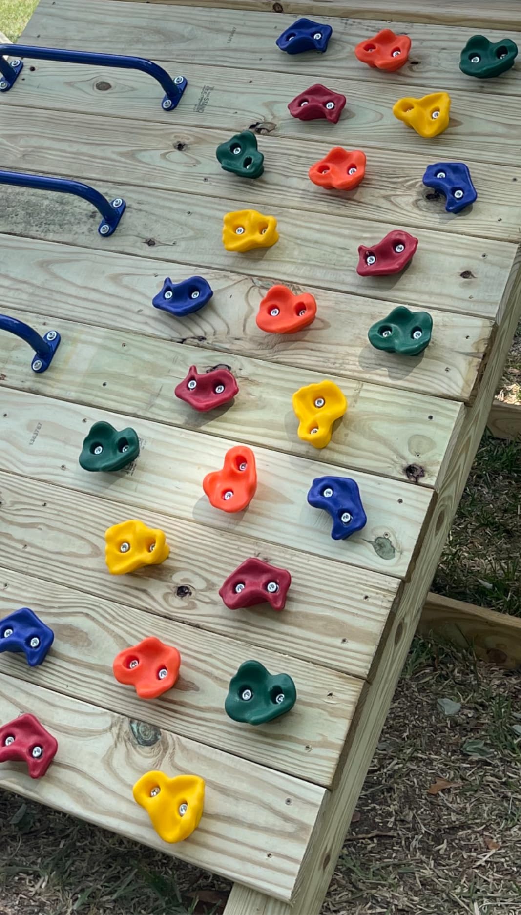 Ogrmar 25 PCS Rock Climbing Holds Set with Mounting Screws and Hardware for DIY Kids Indoor and Outdoor Play Set Use customer photo 1