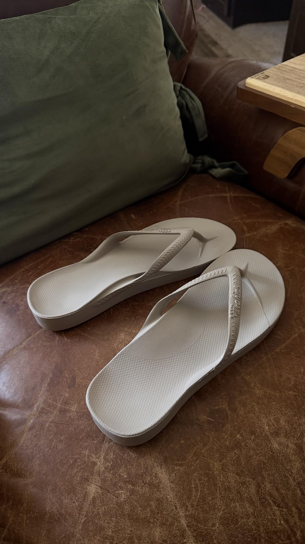 Arch Support Flip Flops for Men & Women - Orthotic Sandals for Plantar Fasciitis Relief - Lightweight, Cushioning, Shock-Absorbing Thong Sandals for Walking, Foot Pain & All-Day Comfort customer photo 1