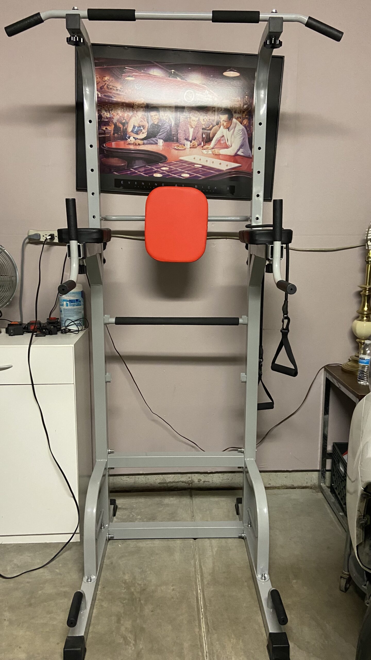 Signature Fitness Power Tower with Push-up, Pull-up and Workout Dip Station for Home Gym Strength Training customer photo 1