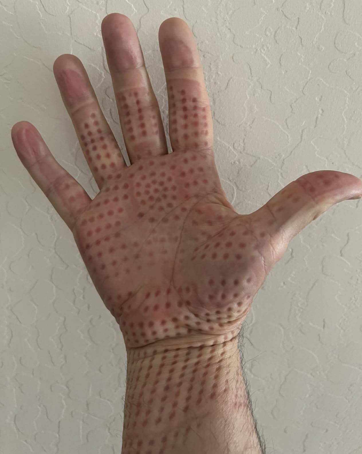 LifePro Legra Hand Massager with Heat and Compression - Finger, Wrist, and Palm Massager with Multi Massage Modes - Pressure Point Therapy for Arthritis customer photo 2