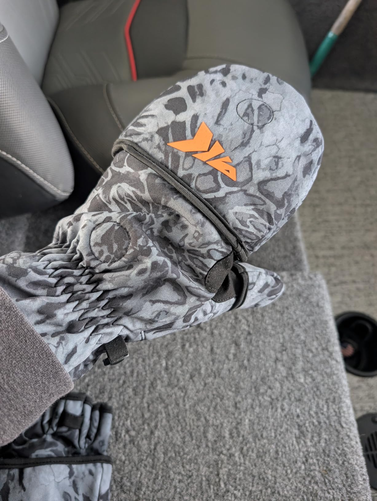 KastKing PolarBlast Convertible Ice Fishing Gloves Cold Weather Mittens and Fingerless Gloves with 3M Thinsulate Ideal for Ice Fishing, Photography customer photo 2