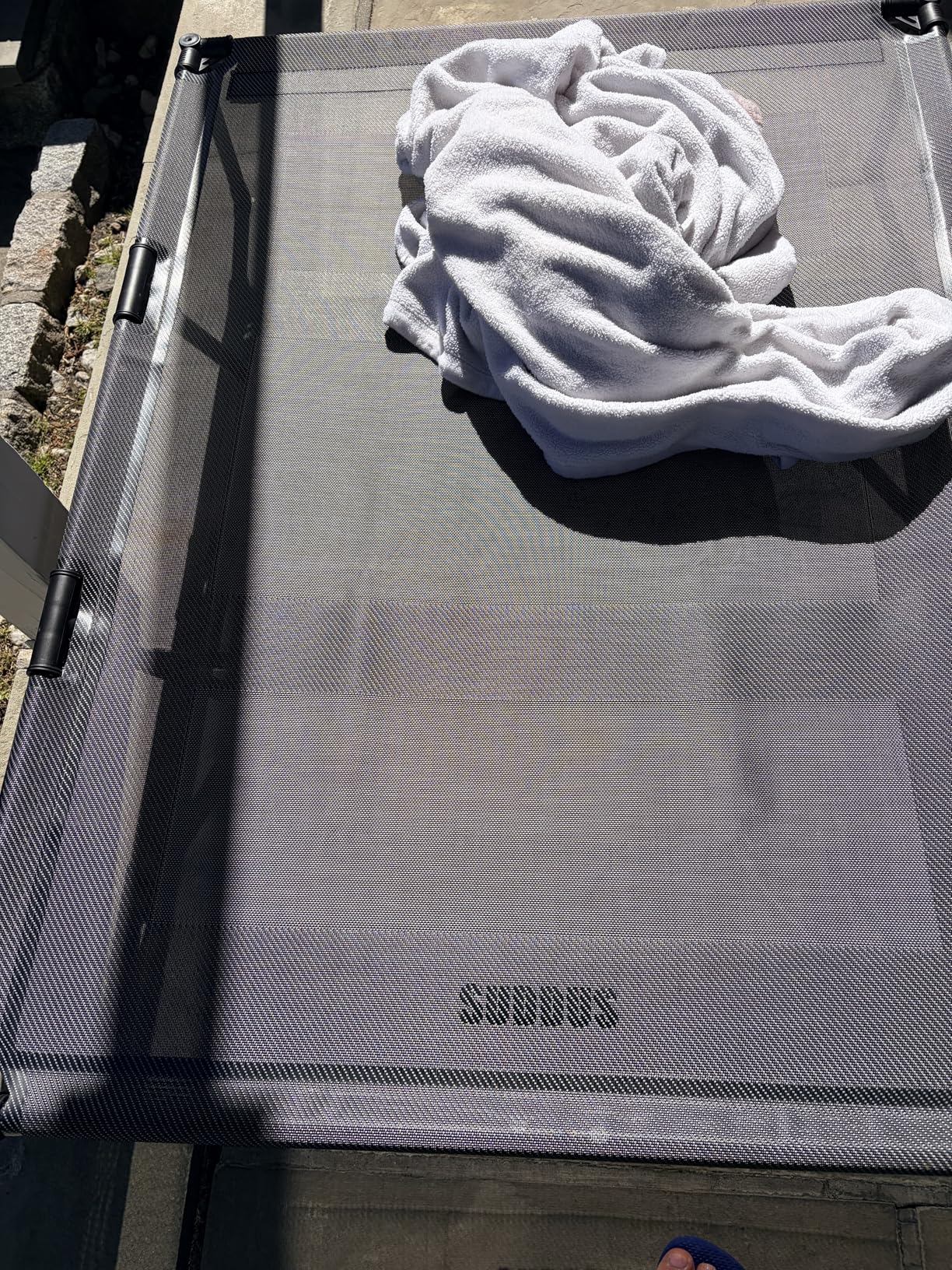 Suddus Elevated Dog Bed for Large Dogs 140lb, Breathable Cooling Raised Dog Cot with Dual Support Bars & Metal Frame, No-Slip Feet, Waterproof Pet Bed for Indoor/Outdoor, X-Large, 48 * 36 * 9in, Grey customer photo 2